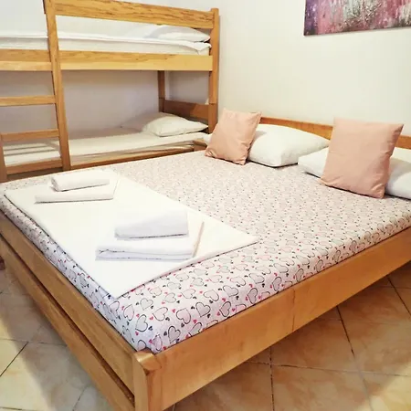 Cvitko Apartamento Tribanj-Kruscica